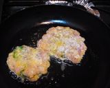 A picture of step 5 of Low-Calorie Non-Fried Shiso Chicken Katsu.
