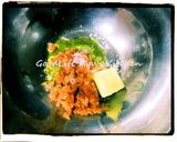 A picture of step 1 of Tarako Spaghetti.