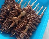 Foto langkah ke 4 dari resep Bacem Sate Usus.