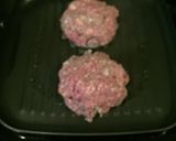 A picture of step 6 of Jalapeño Cheddar Burgers.