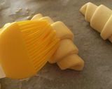 A picture of step 13 of Flaky Croissants.