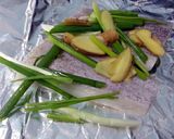 A picture of step 4 of Hallibut Fish Parcel.