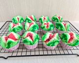 Foto langkah ke 5 dari resep Bolu Kukus Semangka.