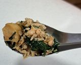 รูปขั้นตอนการทำที่ 7 ของ กะเพราไก่สับใส่เห็ด
