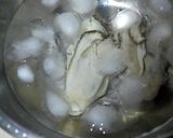 A picture of step 4 of How To Clean Oysters.