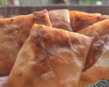 Foto langkah ke 4 dari resep Martabak Kulit Lumpia (Isi Tahu dan Pentol).
