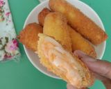 Foto langkah ke 7 dari resep Fried Cheese Mayo Roll.
