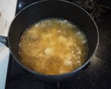 A picture of step 1 of Creamy Egg Soup with Crumbled Tofu.