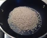 Foto del passaggio 4 della ricetta Risotto con crema di finocchio e datterini gialli confit