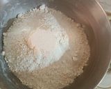 A picture of step 3 of Coriander leaves jowar puri.