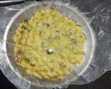 तांदळाच्या पिठाचे थालिपीठ रेसिपी स्टेप 2 फोटो 