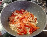 Foto langkah ke 2 dari resep Sambal Goreng Krecek Sapi Kuah Fiber Cremer.