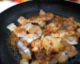 Hình bước làm 2 của món Lão trư ăn chay(thịt heo xào chao)