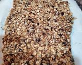 A picture of step 4 of Super healthy Granola bars.