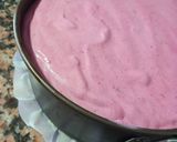 Foto del paso 9 de la receta: Tarta de mousse de frutos rojos (sin horno)