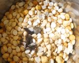 A picture of step 1 of Roasted Gram Burfi.