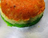 A picture of step 5 of Tiranga soji sira cake.