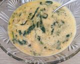 Foto langkah ke 4 dari resep Baked Egg Bacon and Spinach.