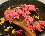 Foto langkah ke 2 dari resep Green Chili stir fry with beef.