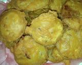 A picture of step 6 of Aloo ki kachori.