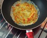 Foto langkah ke 3 dari resep Telur gulung crabstick.