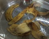 Foto langkah ke 2 dari resep Bomboloni Kulit Pisang.