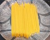 Foto langkah ke 1 dari resep Spaghetti Sosis Aglio Olio.