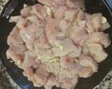 Foto del paso 1 de la receta Pollo al limón con especias y patatas fritas con zanahorias