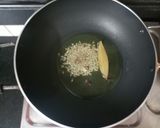 A picture of step 2 of Roasted baby potatoes gravy.