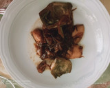 Foto del paso 6 de la receta: Calamarcitos con cebolla caramelizada 🧅 y alcachofas confitadas