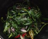 Foto langkah ke 3 dari resep Tumis Kangkung.