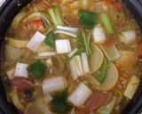 Foto langkah ke 3 dari resep Sundubu Jjigae - Sup Tahu Pedas Korea.