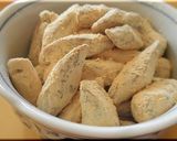 A picture of step 4 of Genkotsu Soybean Flour Bites with Honey.