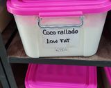 Foto del paso 1 de la receta: "Leche" de coco 🥥 "high fat" 🥥 3 subproductos partiendo de uno 🥥