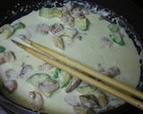 A picture of step 4 of Avocado and Chicken Cream Pasta.