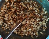 Foto langkah ke 2 dari resep Granola coffee Bars.