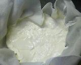 A picture of step 1 of Cookpad Logo Christmas Wreath Cake.
