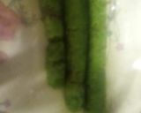 A picture of step 3 of Pan Shot Kaju Roll.