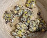 Hình bước làm 1 của món Tempeh ngũ đậu sốt nấm