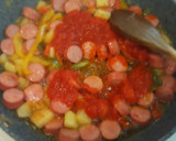 Foto del paso 3 de la receta: Salteado de salchichas y verduras