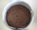 A picture of step 6 of Chocolate Berry Cake.