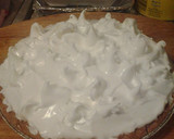 A picture of step 5 of Easy lemon meringue pie.