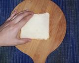 A picture of step 4 of Bread Pockets 🤤🥙.
