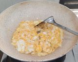 Foto langkah ke 7 dari resep Bihun Goreng Telur Wortel.