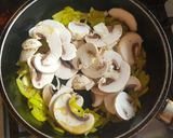 Foto del paso 3 de la receta: Ensalada mediterránea "mi versión"