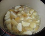 A picture of step 3 of Spinach and Sweet Potato Potage.