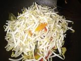 Tumis Tauge Oncom Pedas
