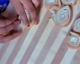 A picture of step 1 of Bread popsicles.