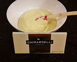 A picture of step 4 of Cranberry Crispy Bark.