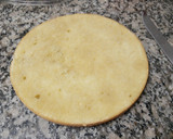Foto del paso 3 de la receta: Bizcochuelo con crema pastelera y frutillas
